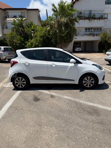 יונדאי i10
