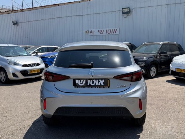 אם ג'י MG3