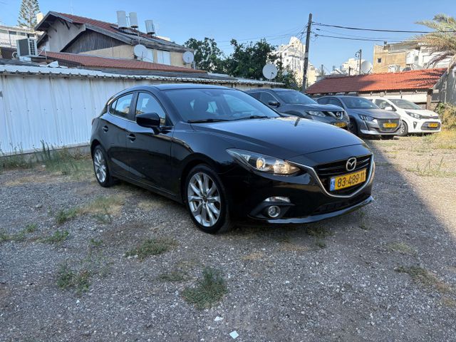 מודעת רכב מאזדה 3