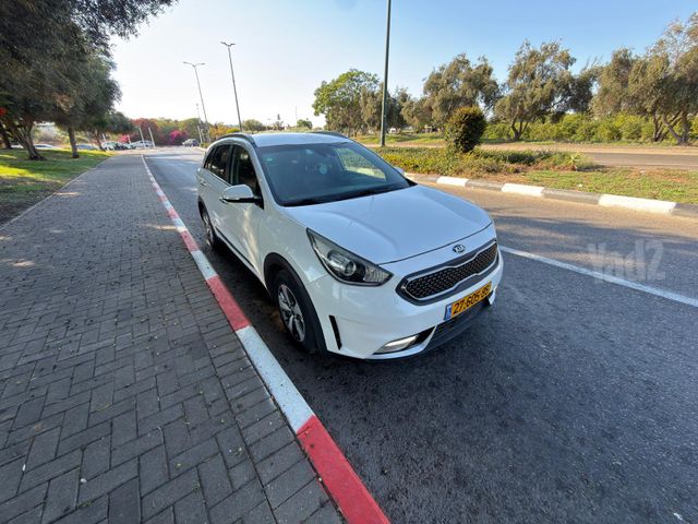 קיה נירו