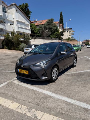 מודעת רכב טויוטה יאריס