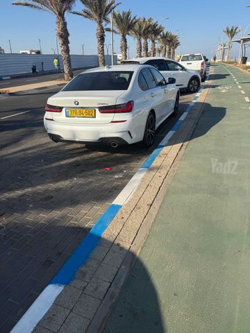מודעת רכב ב מ וו סדרה 3
