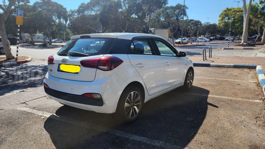 יונדאי i20