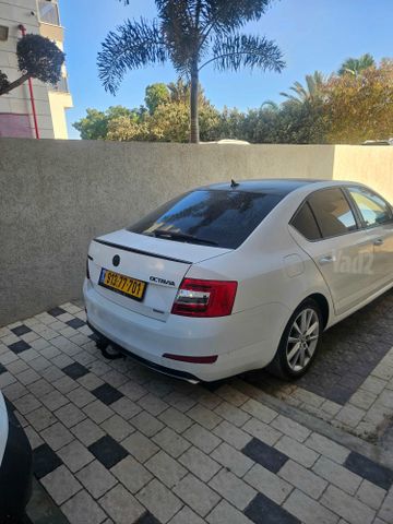 סקודה אוקטביה