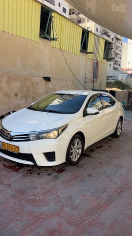 מודעת רכב טויוטה קורולה