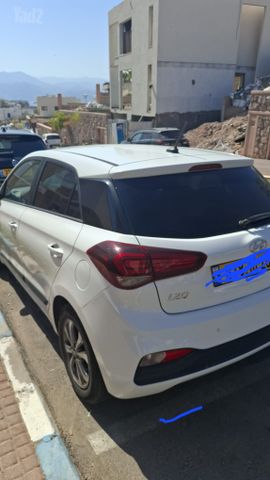 יונדאי i20