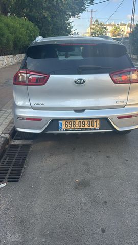 קיה נירו