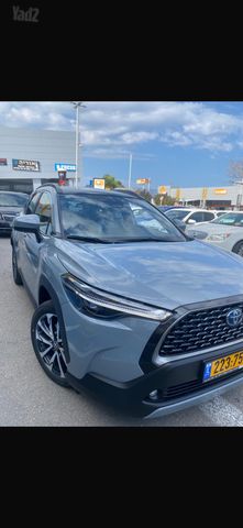 מודעת רכב טויוטה קורולה קרוס