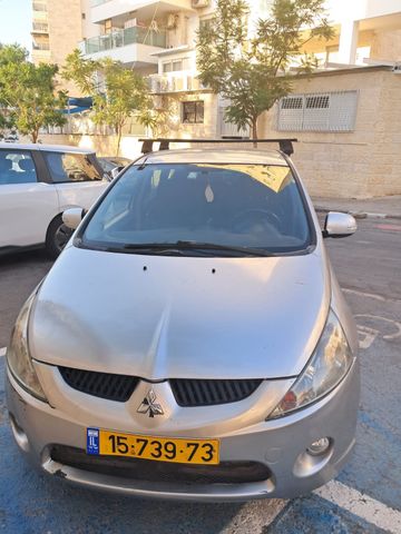מיצובישי גרנדיס
