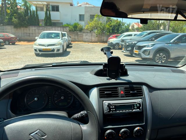 סוזוקי ליאנה