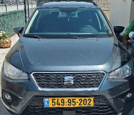 סיאט ארונה