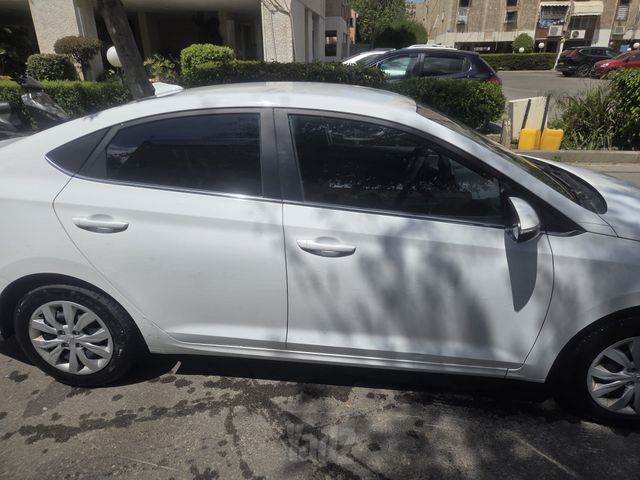 יונדאי אקסנט i25