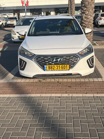 יונדאי איוניק