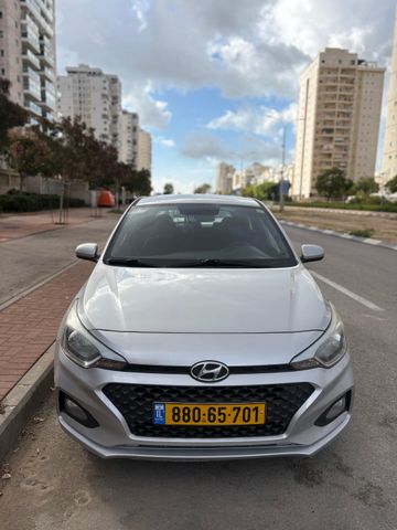 מודעת רכב יונדאי i20