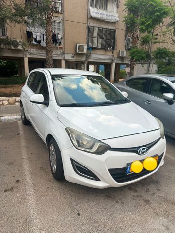 יונדאי i20