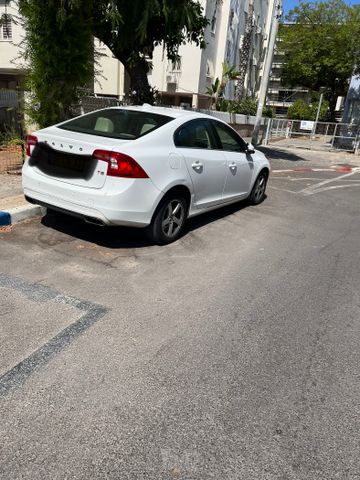 וולוו S60