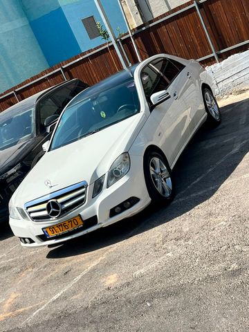 מודעת רכב מרצדס-בנץ E-class