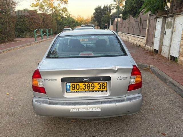 יונדאי אקסנט i25