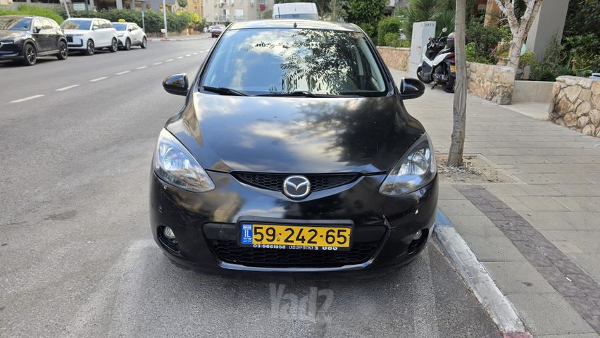 מודעת רכב מאזדה 2