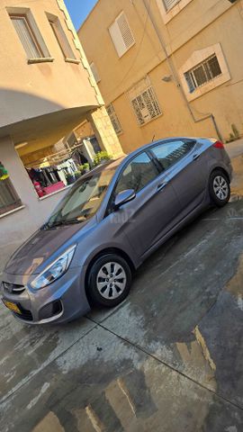 יונדאי אקסנט i25