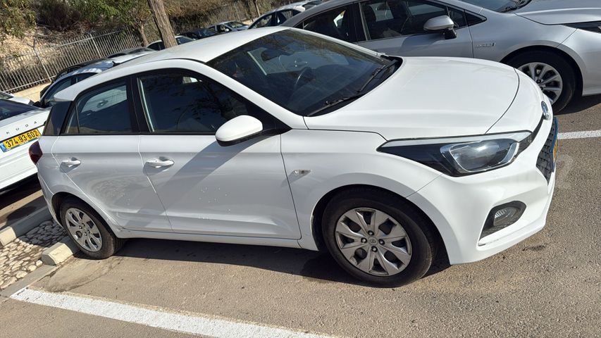 יונדאי i20