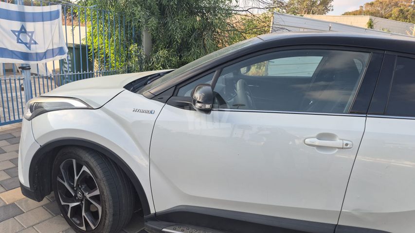 C-HR Style-P היברידי אוט׳ 1.8 (98 כ״ס)