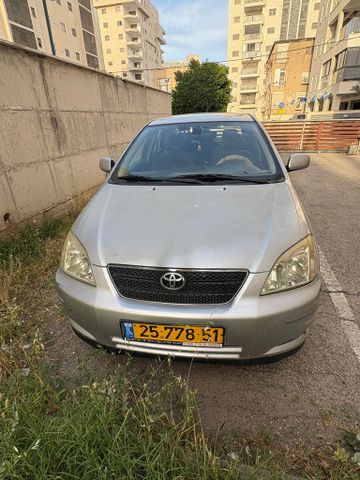 טויוטה קורולה