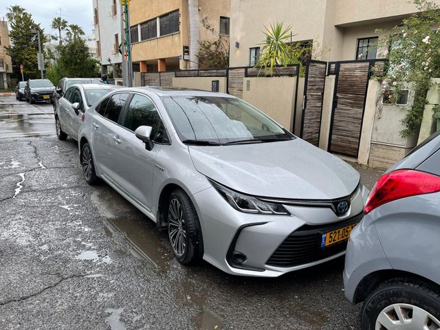 טויוטה קורולה