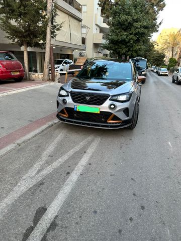 סיאט ארונה
