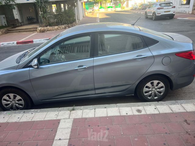 אקסנט i25 Inspire אוט׳ בנזין 1.4 (100 כ״ס) [2013-2018]