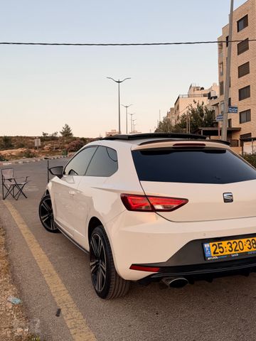 סיאט לאון