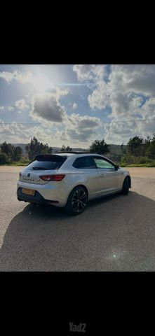 מודעת רכב סיאט לאון
