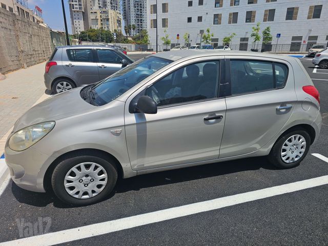 יונדאי i20