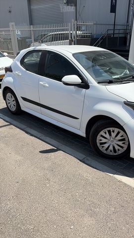 מודעת רכב טויוטה יאריס