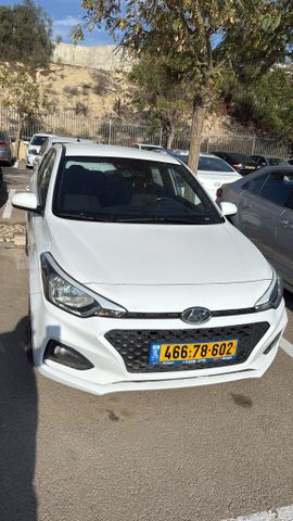 יונדאי i20