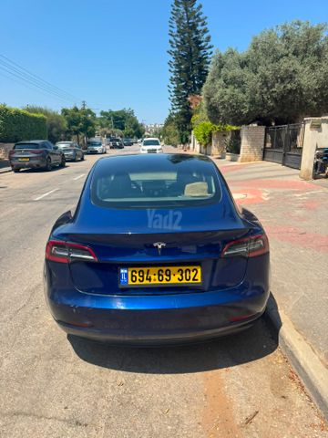 טסלה מודל 3