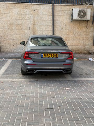 וולוו S60