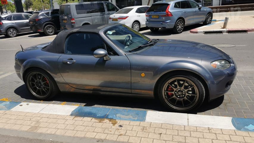 מאזדה MX-5