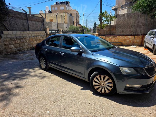 סקודה אוקטביה