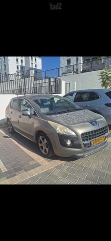 פיג'ו 3008