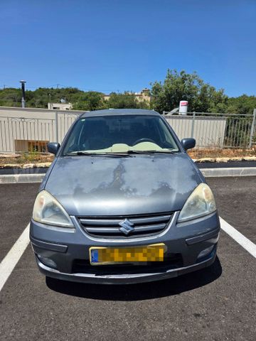 סוזוקי ליאנה