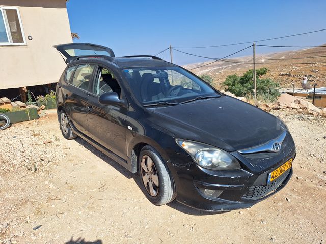 יונדאי i30