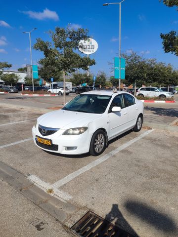 מודעת רכב מאזדה 3