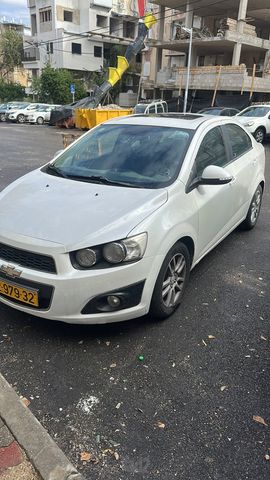 שברולט סוניק