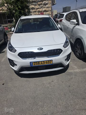 קיה נירו