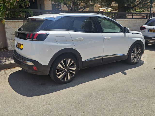 מודעת רכב פיג'ו 3008