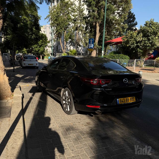 מאזדה 3