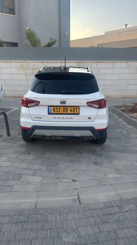 מודעת רכב סיאט ארונה