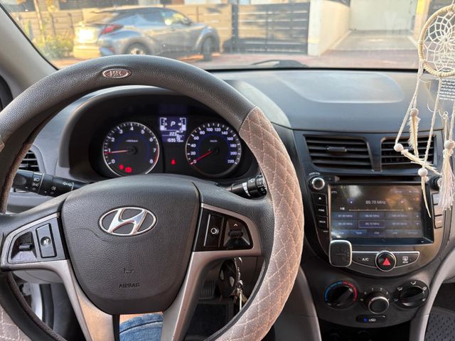יונדאי אקסנט i25