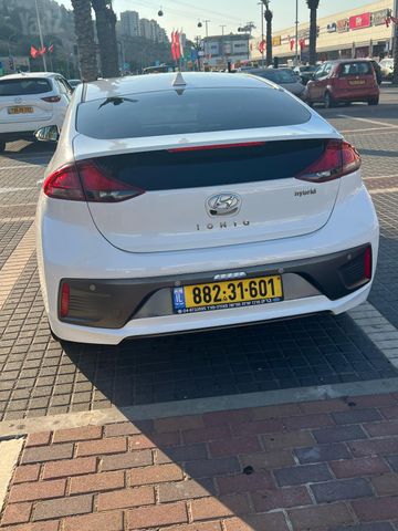 יונדאי איוניק